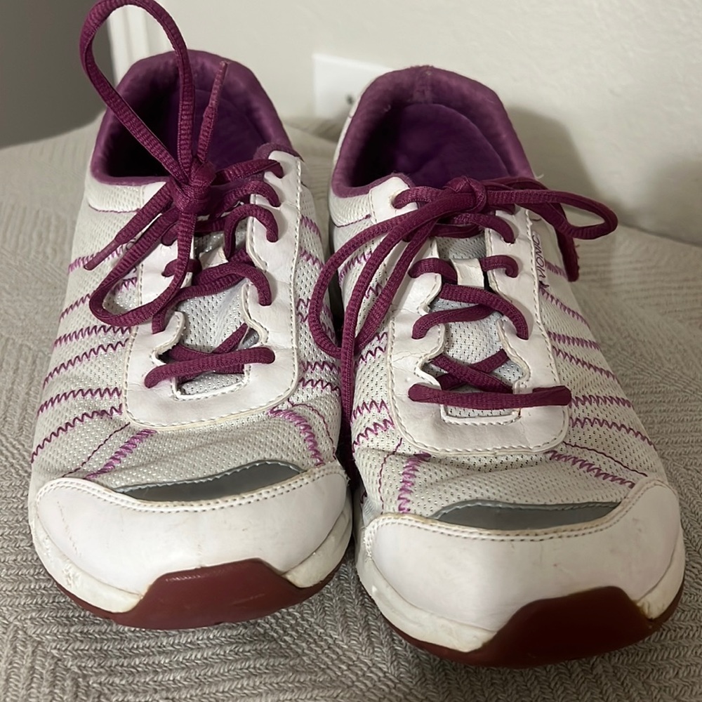 Vionic shoes, great support for tired feet